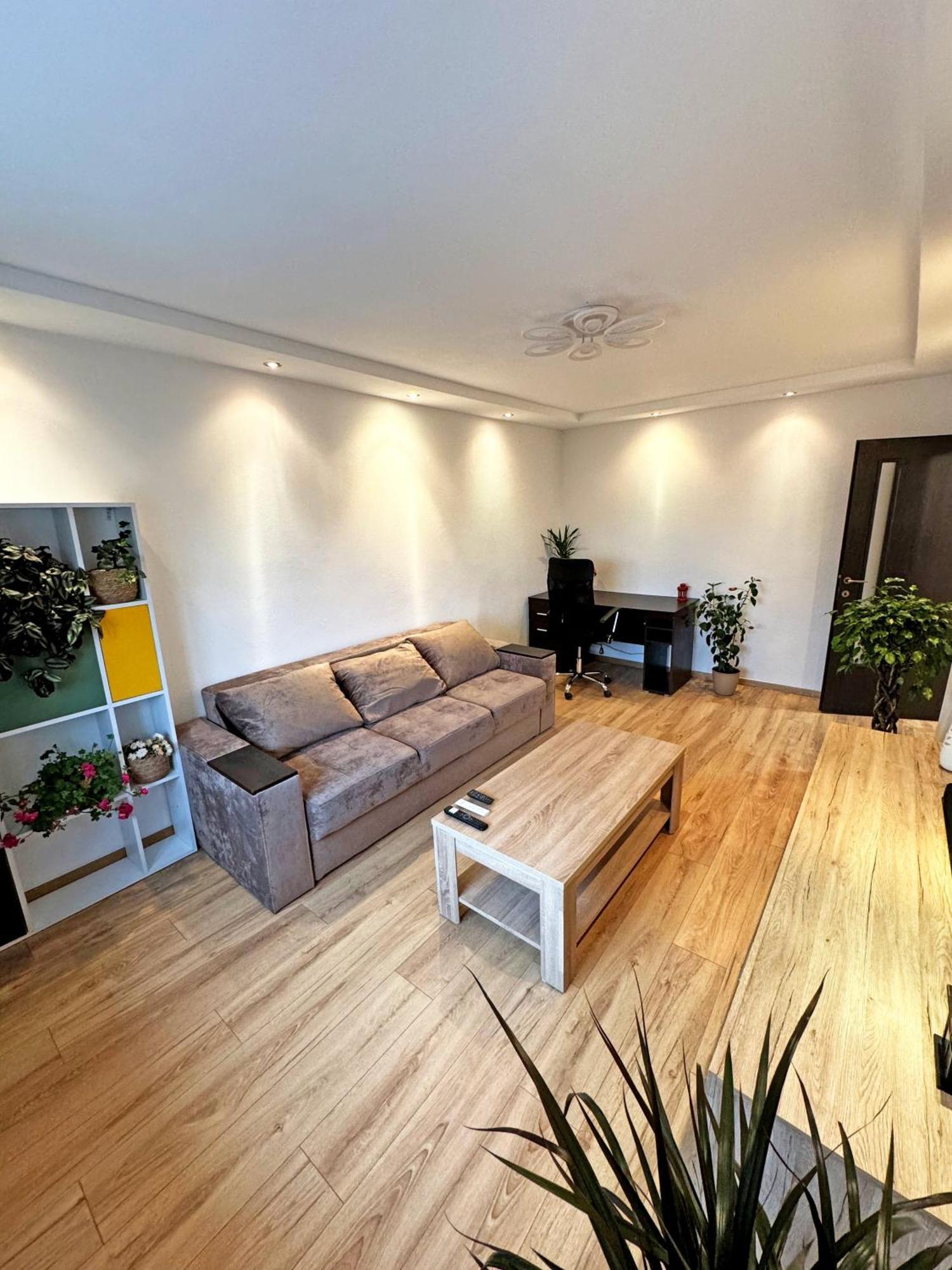Ultracentral Apartment Târgu Jiu 외부 사진