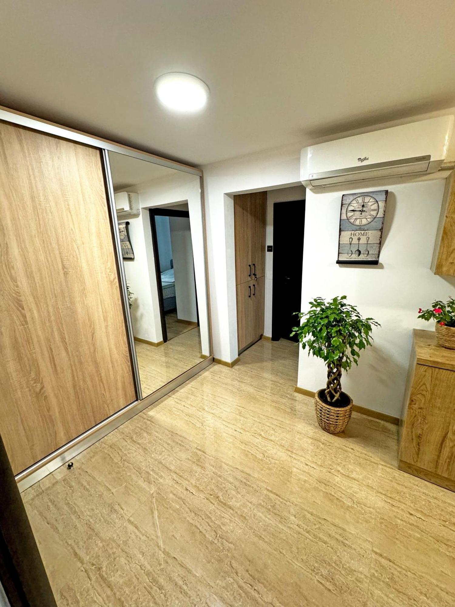Ultracentral Apartment Târgu Jiu 외부 사진